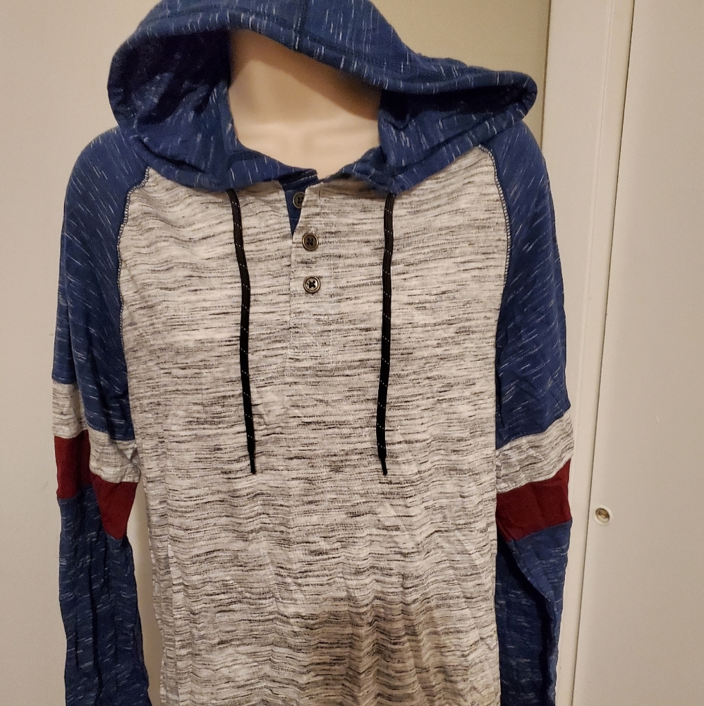 Men's long sleeve hooded tshirt
